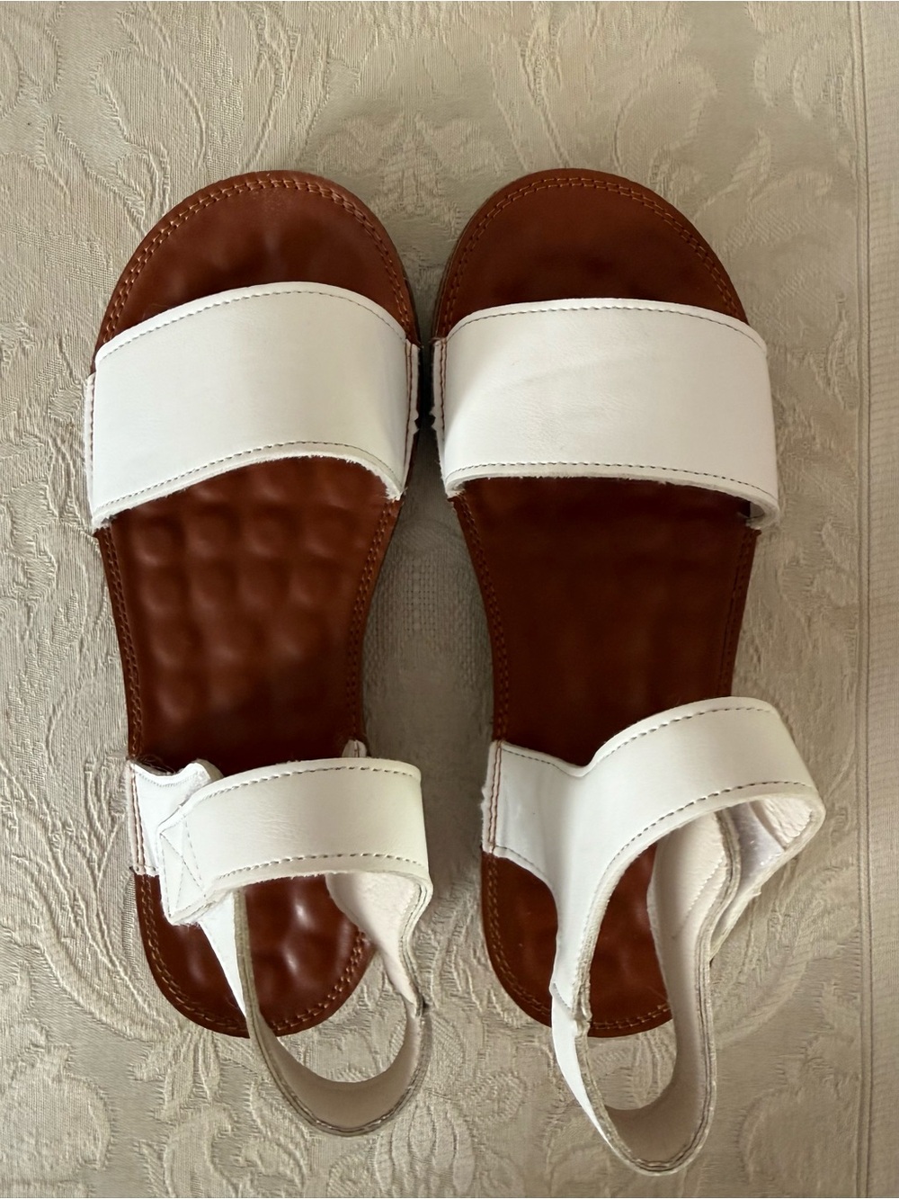 Women’s White Strap Slide Sandals with Brown Footbed